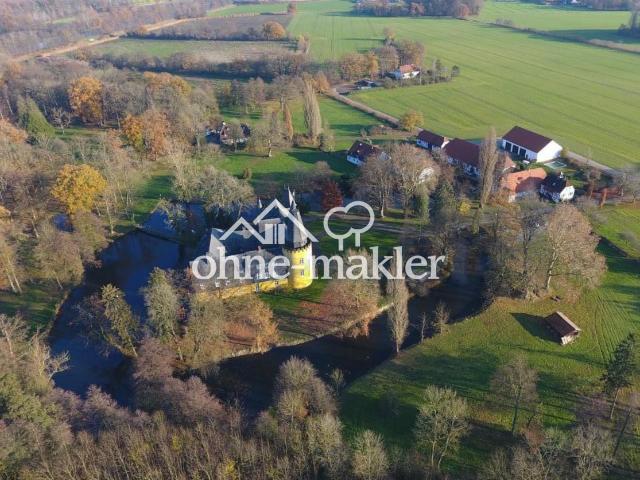 Idyllische Altbauwohnung mit Blick aufs Wasser