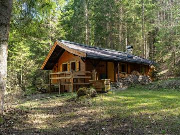 Haus zur Miete in 6335 - Kamin