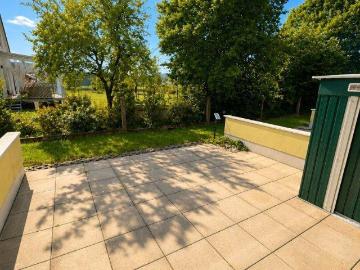 Idyllische ruhige TOP gepflegte Wohnung mit großer Sonnen Terrasse im Süden von Graz TOP Preis!