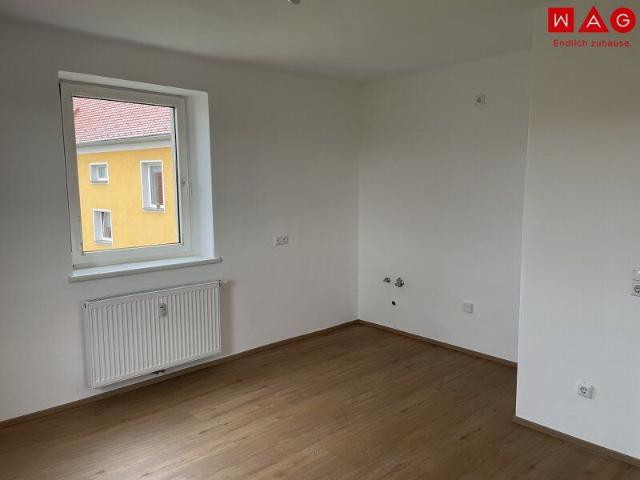 Idyllische, ruhige und sonnige 2 Zimmer Wohnung !