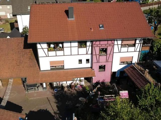 Idyllische Wohnglück im Spessart, Freihstehendes EinZweifam.Haus