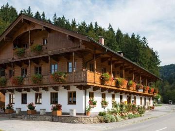 Idyllische 3 Zimmer Dachgeschosswohnung bei Miesbach