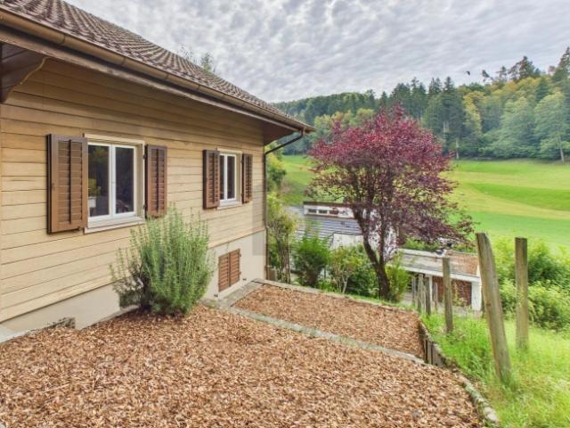 IDYLLISCHES WOHNEN IM GRÜNEN MIT VIEL FREIRAUM