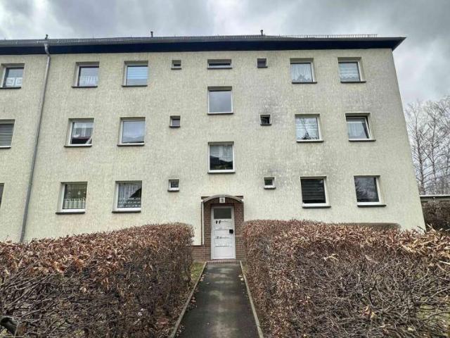 Idyllisches Wohnen im Dachgeschoss – Ruheoase in der Pirkerstraße 5