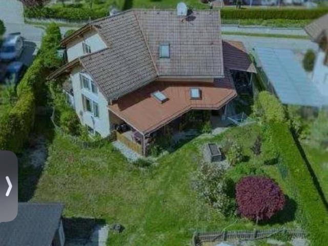 IDYLLISCHES EINFAMILIENHAUS AM WALDRAND IN STADTNÄHE