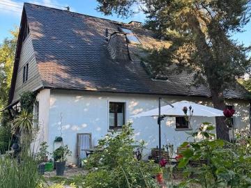 Idyllisches Eiche Fachwerk Einfamilienhaus mit Scheune