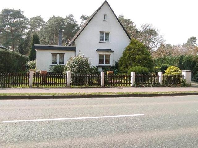 idyllisches freistehendes Einfamilienhaus