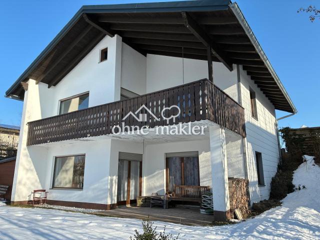 Haus im Grünen mit unverbaubarem Blick über den Frankenwald in ruhiger Lage