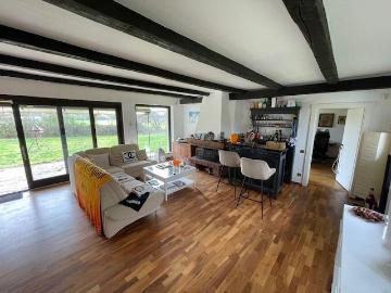 Idyllisches Landhaus in bester Lage mit großzügigem Grundstück