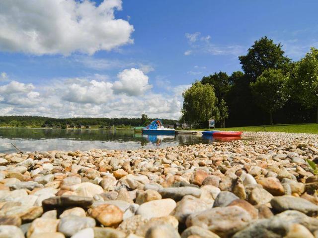 Idyllisches Landleben – Ihr Traumhaus am Naturbadesee Königsdorf!