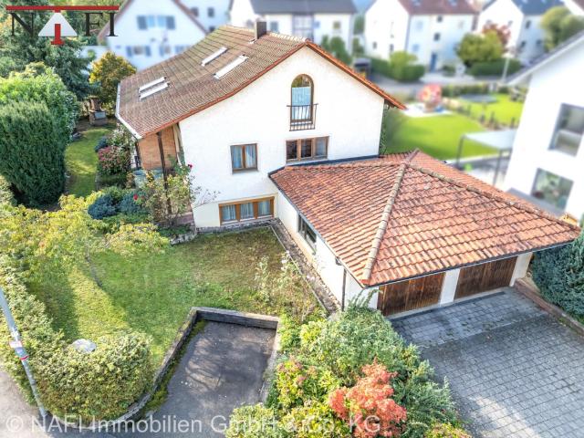 Idyllischer und ruhiger Lage Einfamilienhaus mit Doppelgarage