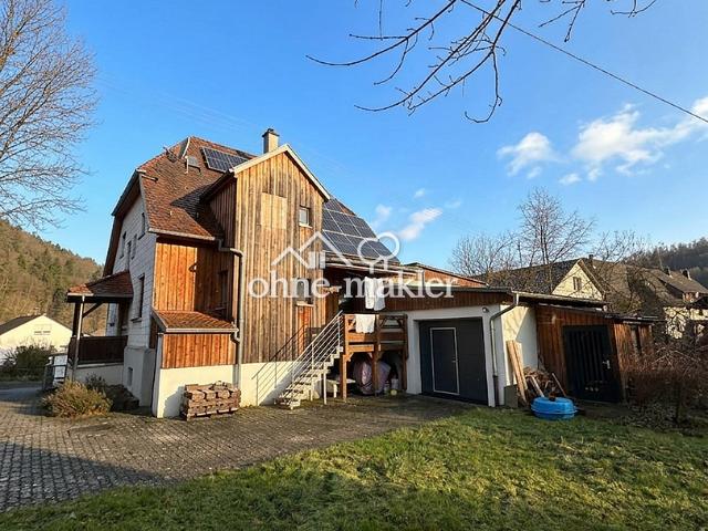 Idyllischer Wohntraum/ Ein bis Zweifamilienhaus in Bad Imnau