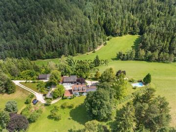 Idyllischer Landsitz in Alleinlage