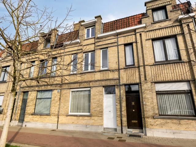 Ieper Charmante stadswoning met prachtig zicht op het water in hartje Ieper