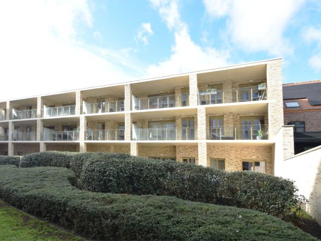 Ieper Modern appartement met 2 slaapkamers en ruim zuidgericht terras in hartje Ieper