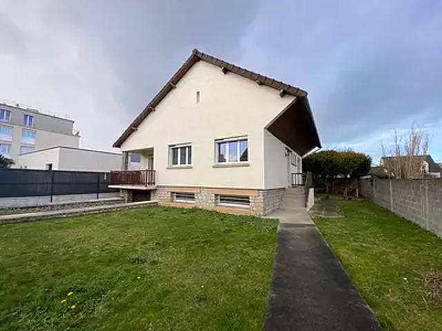 Ifs 14123 Location maison 5 pièces t5 au dernier étage