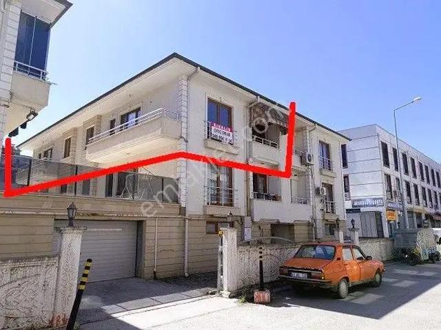 Çiftçi Emlak'tan Çarşı Merkezde Emek Konakları'nda Site İçi Kapalı Garajlı