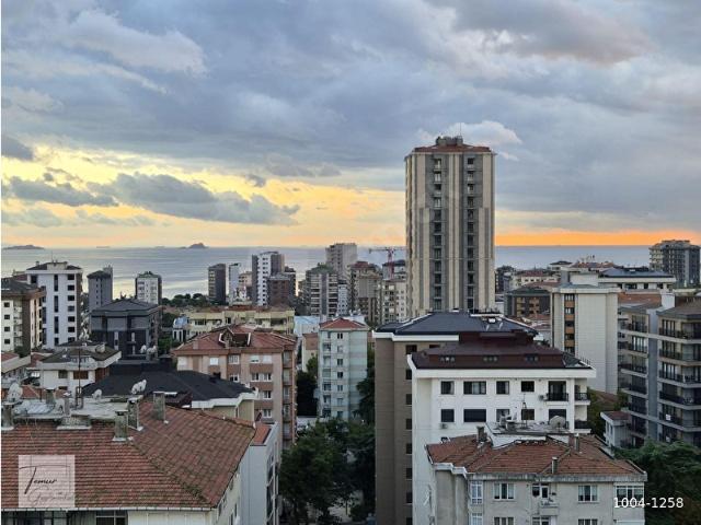 Çiftehavuzlar'da Bağdat Caddesi'ne Yakın Sıfır Balkonlu 3+1
