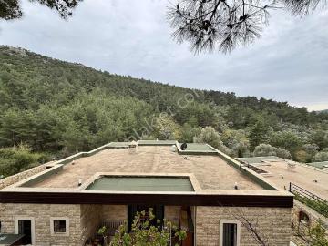Çiftlikte Özel Tasarımlı Tek Katlı Lüks Villa 500 M2 Arsa Payı