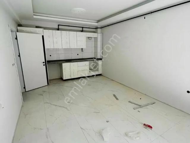 Çiftlik Caddesinde 2+1 Sıfır Daire