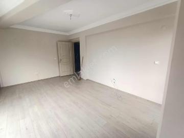 Çiftlik Mahallesinde 2+1 Geniş Ek Hastane Arkası 1. Kat Ön Cephe