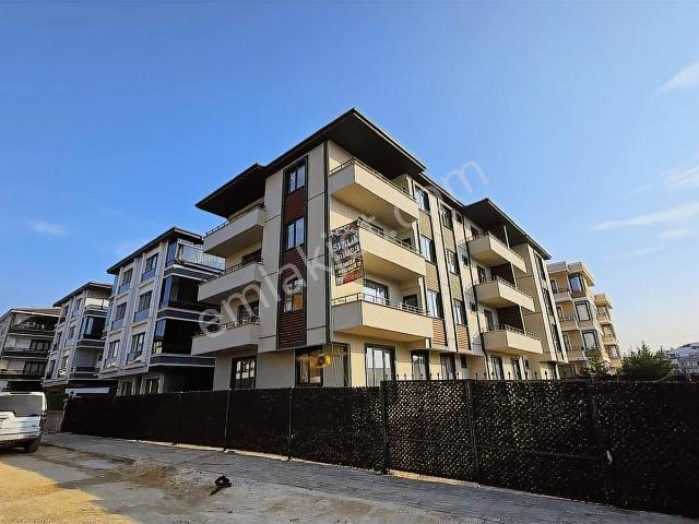 Neva'dan Çiftlikköy Çiftlik Mahallesi 2+1 Yüksek Giriş Kiralık