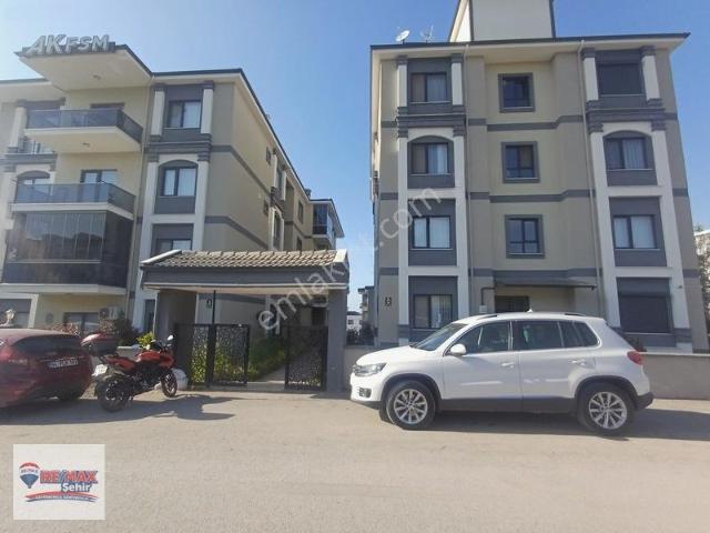 Çiftlikköy Mehmet Akif Ersoy Mah. Satılık 157m² 3+1 Daire