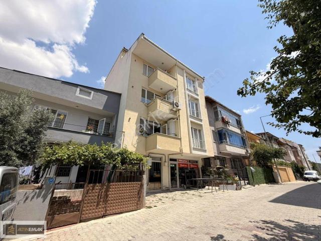 Çiftlikönü Mah.nde Yatırımlık Ve Oturumluk Fırsat: Konforlu 2+1