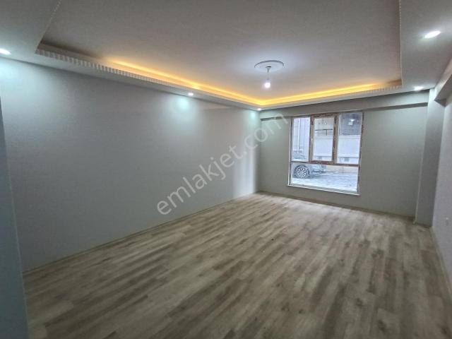 Çiftlikönü Mah. Eski Otogar Yanında Satılık Sıfır İskanlı 3+1