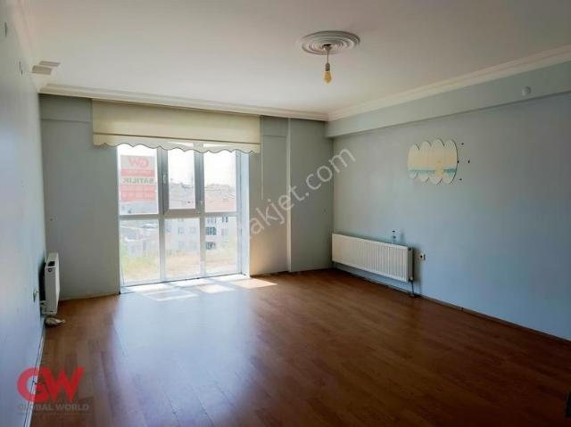 Çiftlikönü Mahallesinde Sgk Karşısında Satılık 3+1 Daire