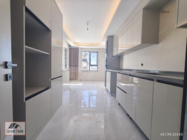 ŞIK TASARIM,GENİŞ YAŞAM ALANI FIRSAT! FİYATIYLA 4+1 DAİRE