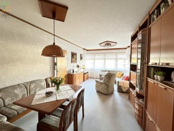 Etagenwohnung for sale in 2020