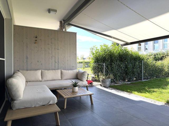 Ihr eigener Garten zum Ankommen – Neuwertige 3 Zimmer Wohnung mit Terrasse