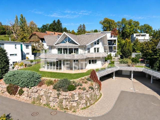 IHR EXKLUSIVES ZWEIFAMILIENHAUS WOHNKOMFORT. QUALITÄT. CHARAKTER