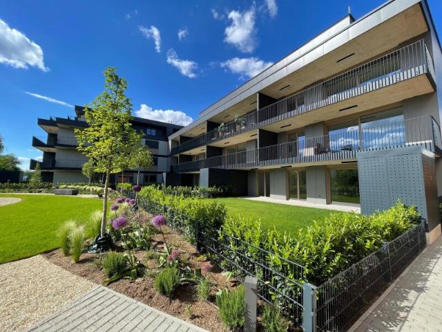 Luxus im Kühlen. Ihr exklusives Penthouse mit 177 m² Dachterrasse mit grandiosem Weitblick. ERSTBEZUG