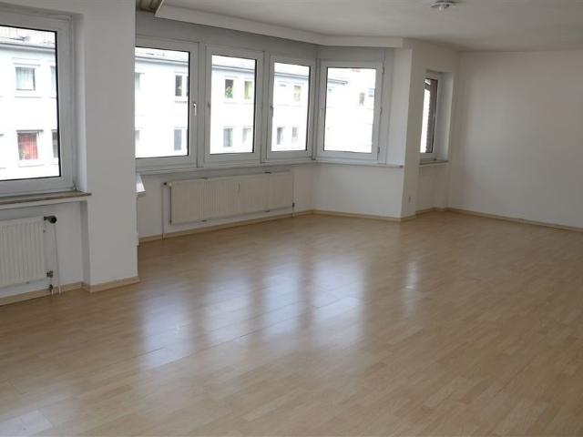 Ihr helles neues Zuhause in der City Riesiges 1 Zimmer, flexibel aufteilbar