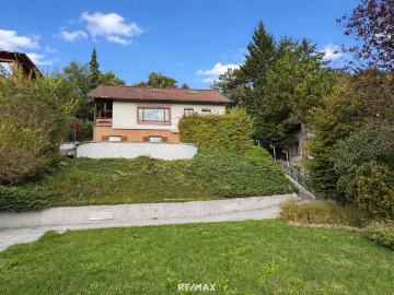 Schöffelstadt, 2340 - Garten, Schwimmbad