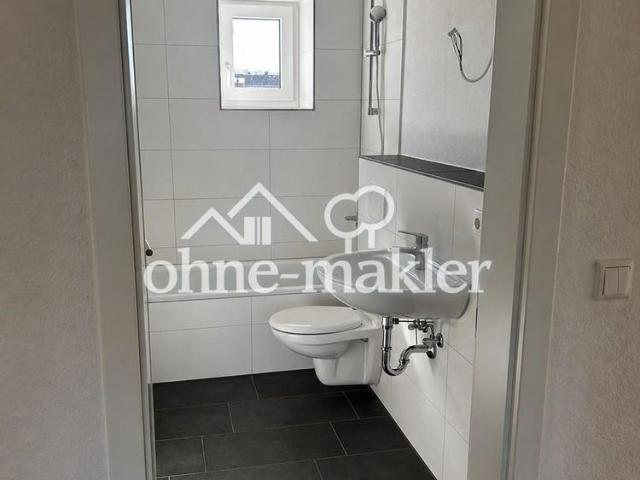 Ihr neu saniertes Zuhause in Schwandorf Ettmannsdorf: 3 Zimmerwohnung mit Balkon