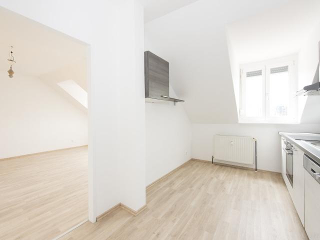 Ihr neuer Lieblingsplatz – Wohnung mit Balkon zum Innenhof und Einbauküche