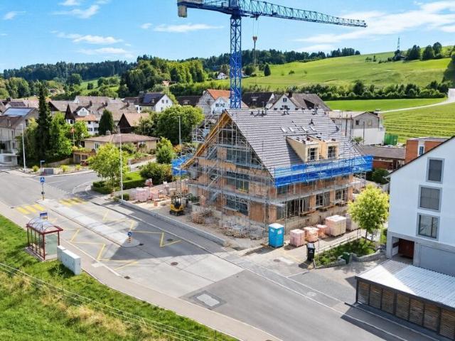 Ihr neues Familienzuhause mit aussergewöhnlich viel privatem Freiraum