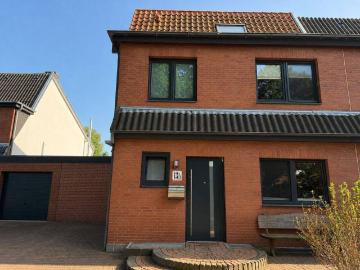 Ihr neues IMMOBILIEN QUARTIER: Charmante Doppelhaushälfte in BarsinghausenLandringhausen