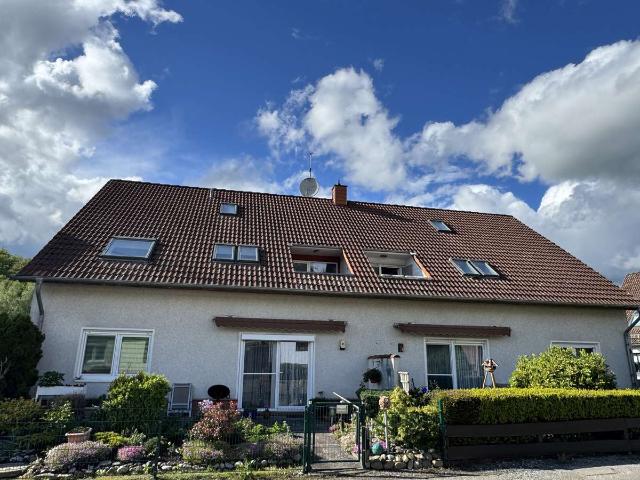 Ihr neues IMMOBILIEN QUARTIER: Schöne Maisonette Wohnung mit Stellplatz & eigenem Garten