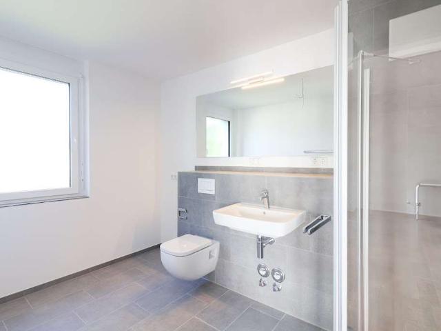 Ihr neues Wohnglück: Helle Etagenwohnung mit sonnigem Balkon und moderner Einbauküche