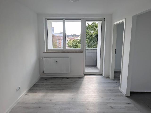 Ihr neues Zabo Basecamp: Moderne 2.5 Zimmer mit Aussicht und Balkon!