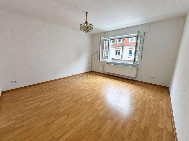 Ihr neues Zuhause: 2 Zimmer Wohnung auf ca. 58 m² mit Balkon und Kellerabteil im Hochparterre