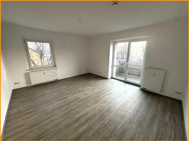 Ihr neues Zuhause: 3 Raum Wohnung mit Balkon und Bad mit Dusche & Wanne!