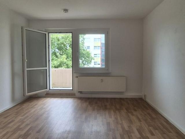 Ihr neues Zuhause: 3 Raum Wohnung mit Balkon zum Wohlfühlen
