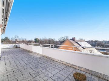 Ihr neues Zuhause: 3 Zimmer Wohnung mit traumhafter Dachterrasse in Forstenried