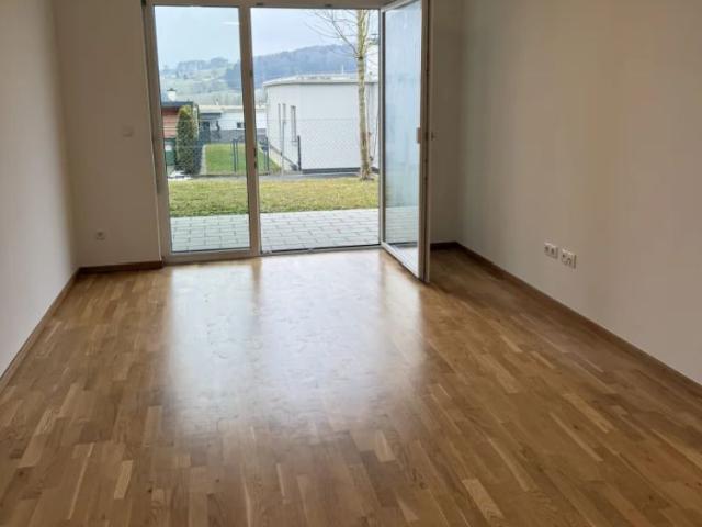 Ihr neues Zuhause: 3 Zimmer Gartenwohnung mit Terrasse