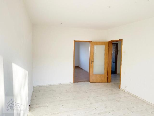 IHR NEUES ZUHAUSE WARTET – 3 RAUM WOHNUNG IN ZEITHAIN MIT RENOVIERUNGSVORTEIL ZUR MIETE!